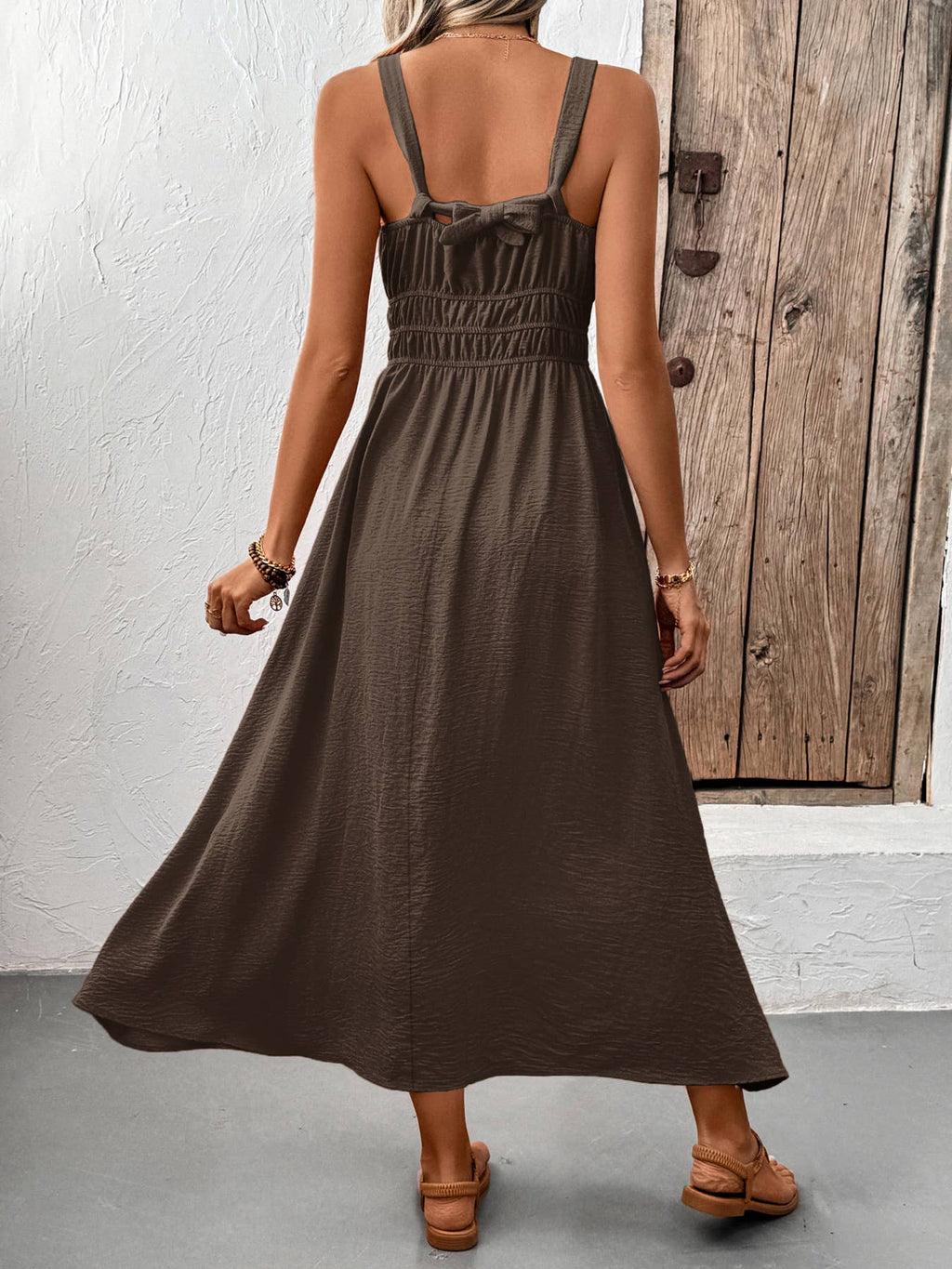 Sleeveless Ruched Bust Maxi Dress with Smocked Waist: Blue
