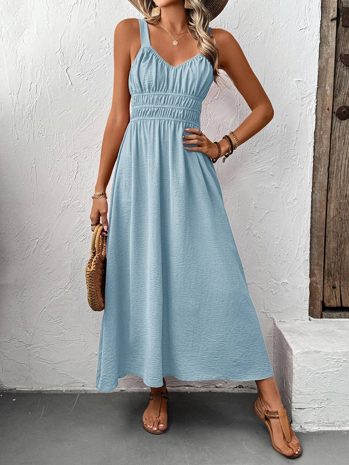 Sleeveless Ruched Bust Maxi Dress with Smocked Waist: Blue