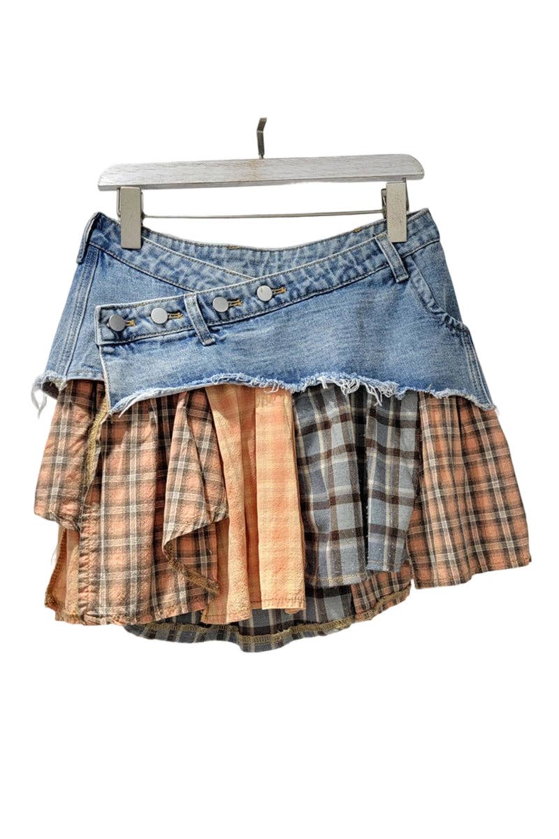 Distressed Denim Patchwork Mini Skirt: BLUE