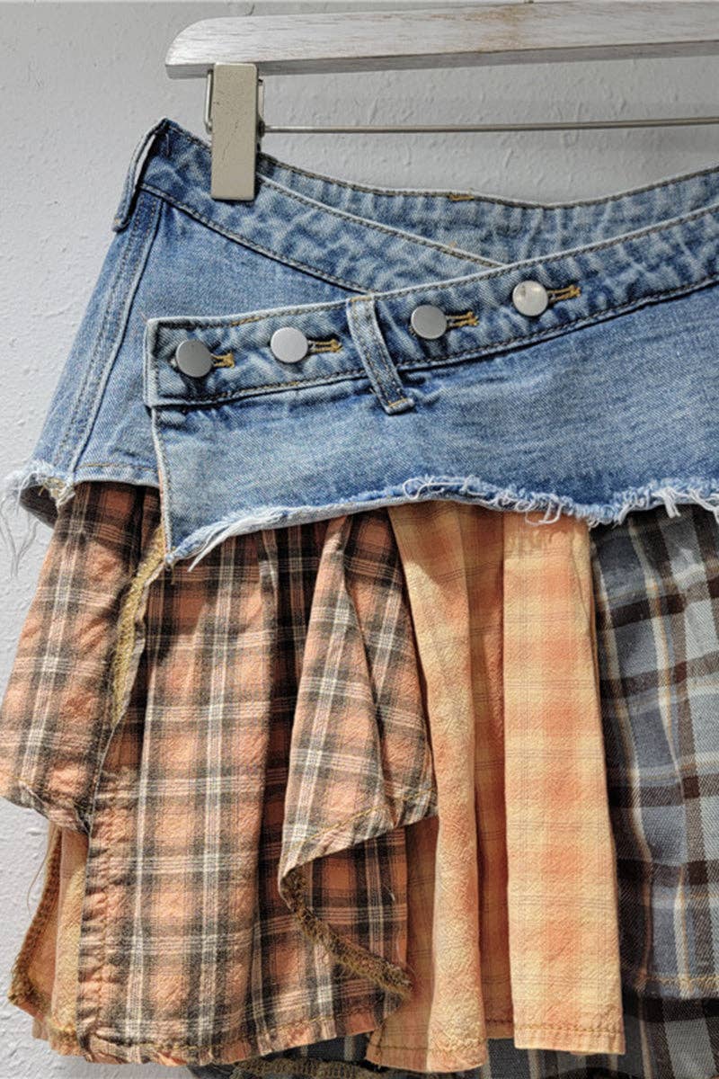 Distressed Denim Patchwork Mini Skirt: BLUE